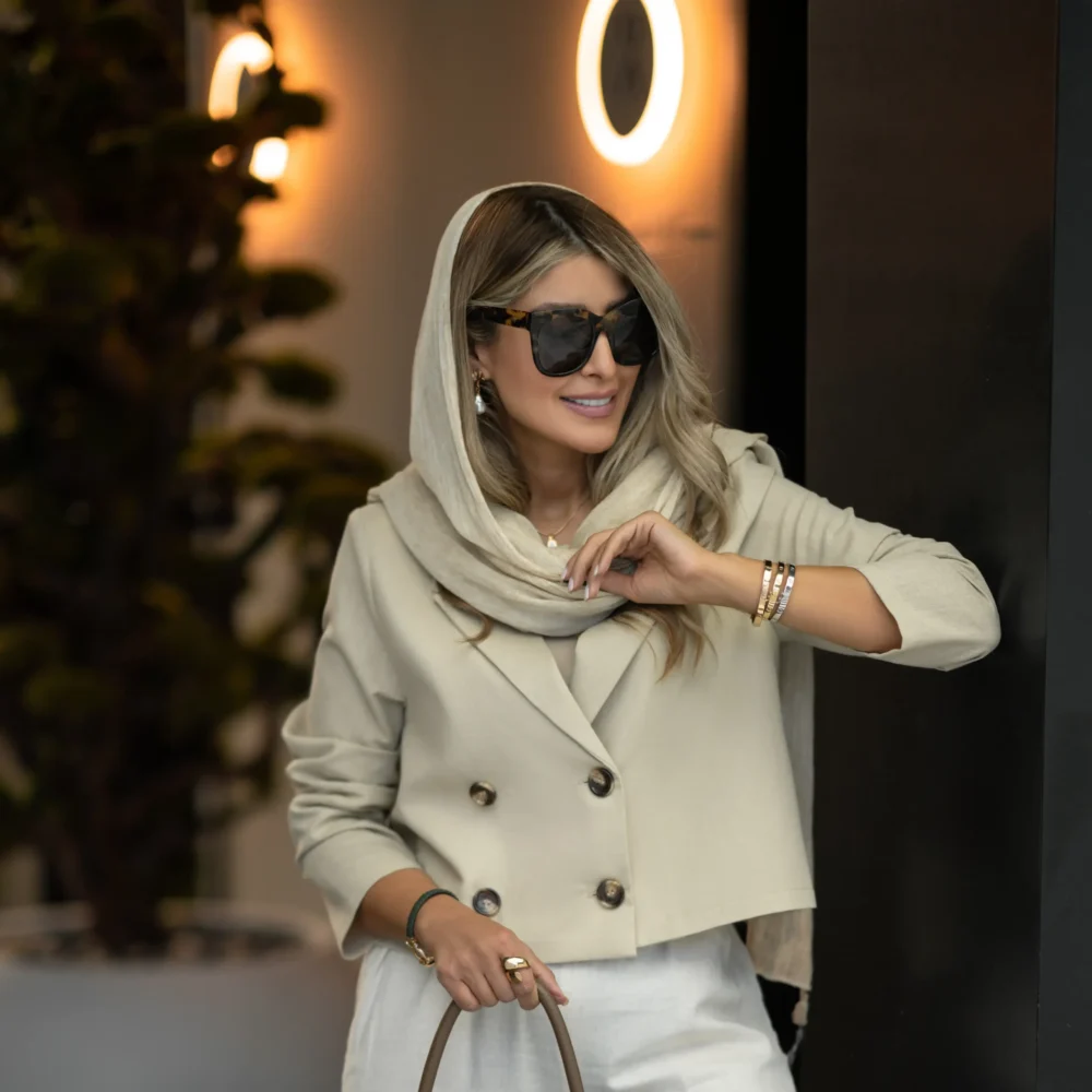 کراپ کت lara